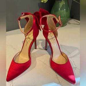 Jessica Simpson Red Satin Heels with Bow. Size 7